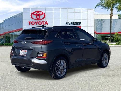 2020 Hyundai KONA SEL Plus