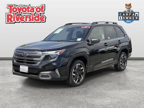 Crystal Black Silica 2025 Subaru Forester Limited