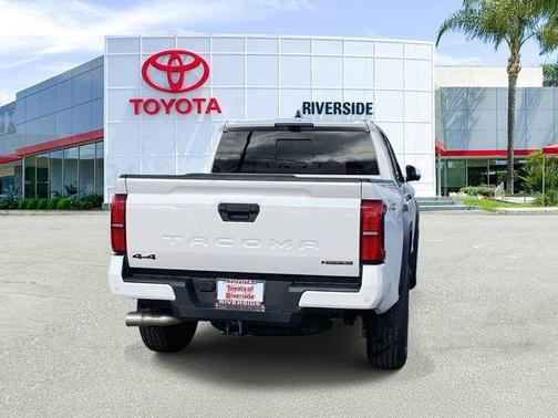 2025 Toyota Tacoma Hybrid TRD