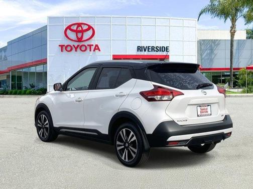 2019 Nissan Kicks SR