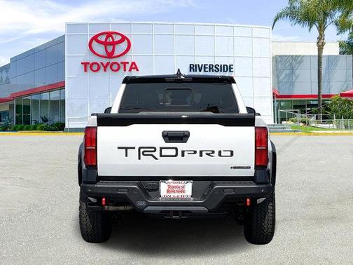 2025 Toyota Tacoma Hybrid TRD Pro