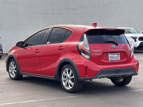 2018 Toyota Prius c Two