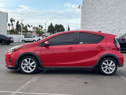 2018 Toyota Prius c Two
