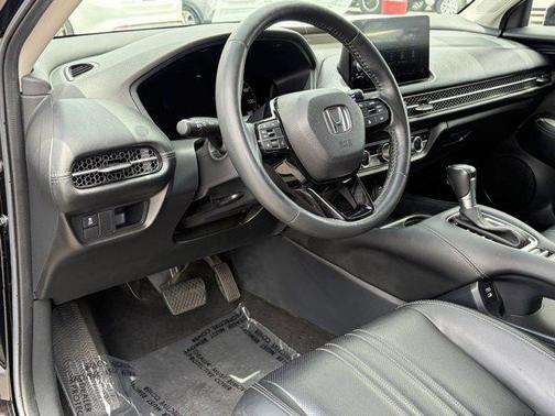 Crystal Black Pearl 2024 Honda HR-V EX-L