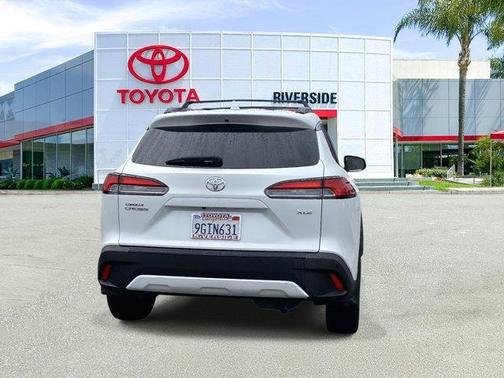 2023 Toyota Corolla Cross XLE