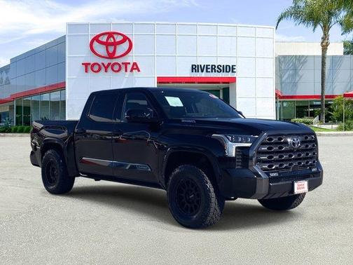 2025 Toyota Tundra Hybrid Platinum