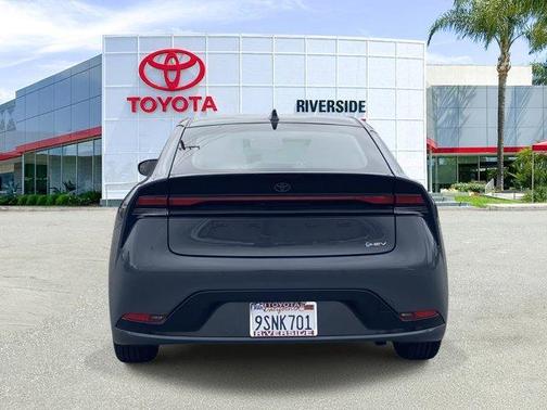 2025 Toyota Prius XLE