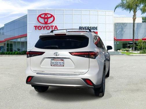 2023 Toyota Highlander Platinum