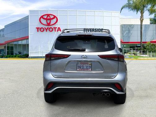 2022 Toyota Highlander XSE