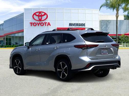 2022 Toyota Highlander XSE