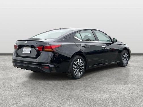 Black 2025 Nissan Altima SV