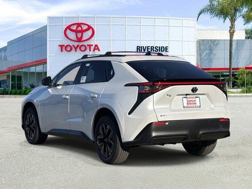 2026 Toyota bZ XLE PLUS