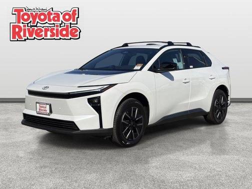 Pearl 2026 Toyota bZ XLE PLUS