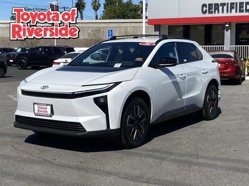 2026 Toyota bZ XLE PLUS