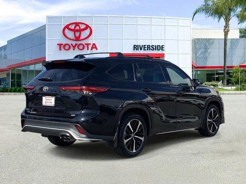 2022 Toyota Highlander XSE