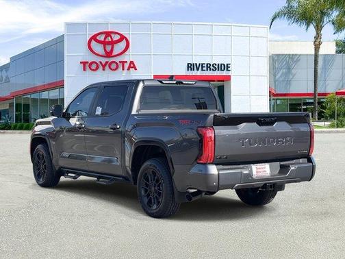 2026 Toyota Tundra Hybrid Platinum
