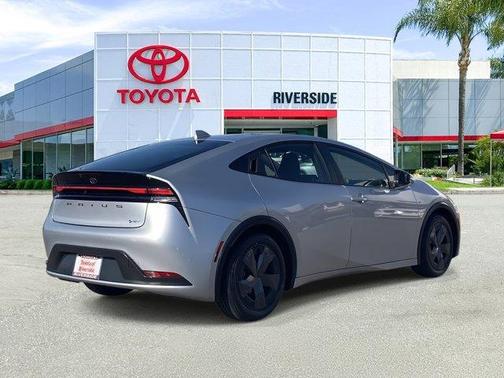 2024 Toyota Prius LE