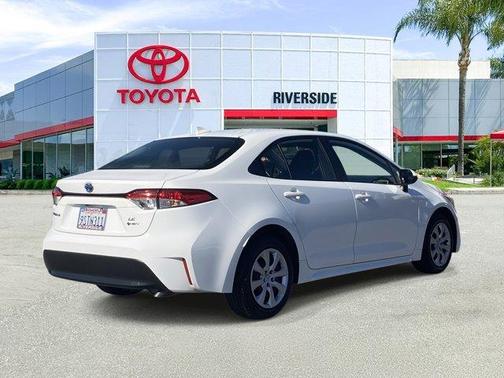 2025 Toyota Corolla Hybrid LE