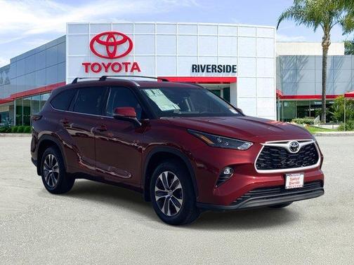 2025 Toyota Highlander XLE