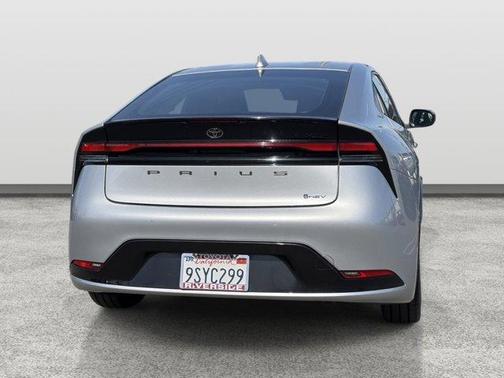 CUTTING EDGE 2025 Toyota Prius XLE