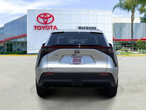 2025 Toyota bZ4X XLE
