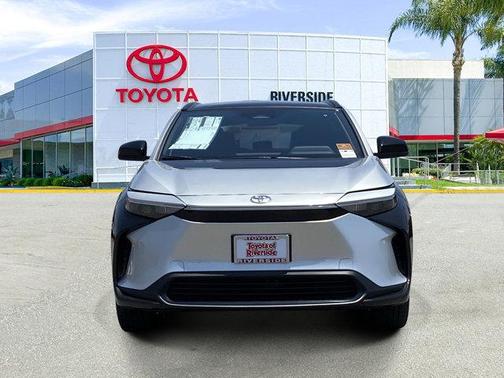 2025 Toyota bZ4X XLE