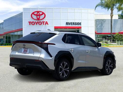 2025 Toyota bZ4X XLE