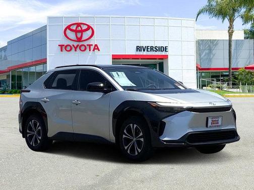 2025 Toyota bZ4X XLE