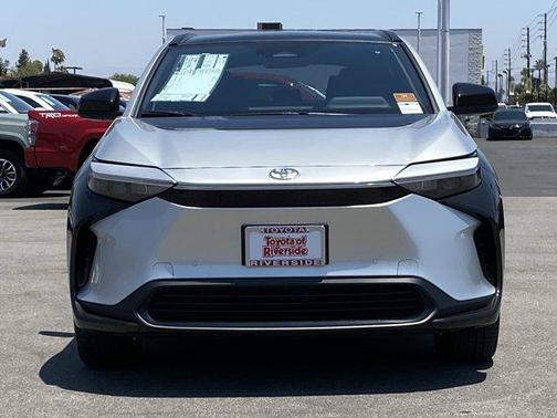 2025 Toyota bZ4X XLE