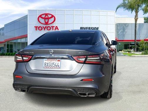 2021 Nissan Maxima SV