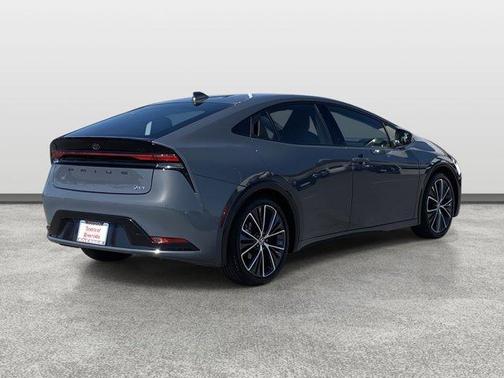 2025 Toyota Prius XLE