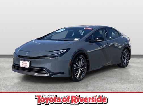 2025 Toyota Prius XLE