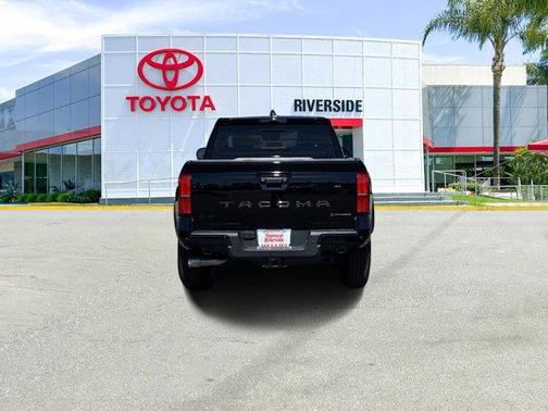 2025 Toyota Tacoma Hybrid TRD Sport