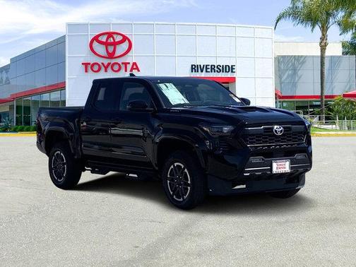 2025 Toyota Tacoma Hybrid TRD Sport