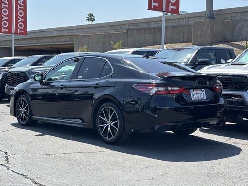 2021 Toyota Camry SE
