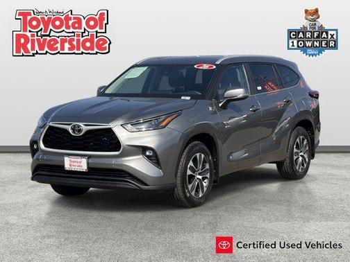 Metal 2026 Toyota Highlander XLE