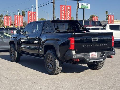 2025 Toyota Tacoma Hybrid Trailhunter