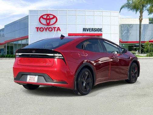 2026 Toyota Prius Plug-In Hybrid SE