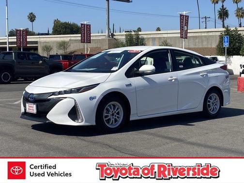 2021 Toyota Prius Prime LE