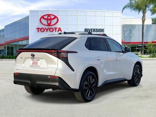 2026 Toyota bZ XLE PLUS