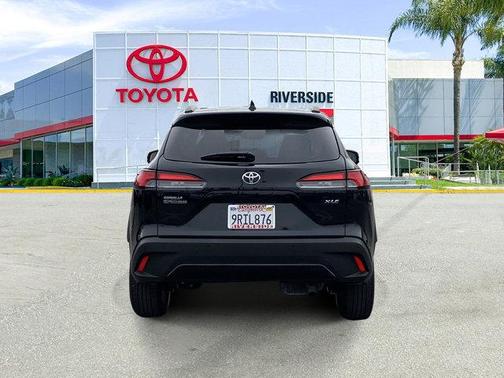 2024 Toyota Corolla Cross XLE