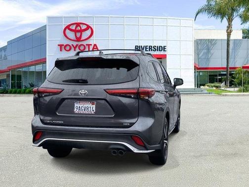 2022 Toyota Highlander XSE