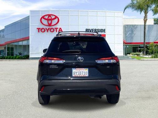 2022 Toyota Corolla Cross LE