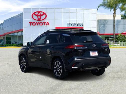 2025 Toyota Corolla Cross XLE