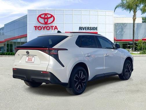 2026 Toyota bZ XLE PLUS