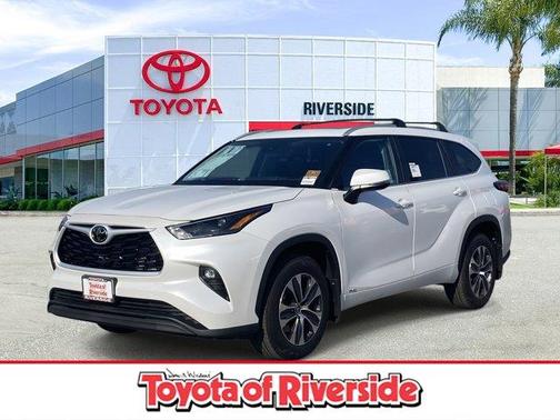 2025 Toyota Highlander Hybrid XLE