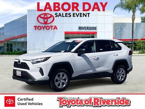 2024 Toyota RAV4 LE