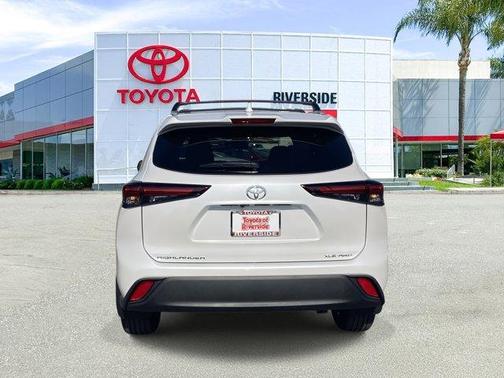 2025 Toyota Highlander XLE