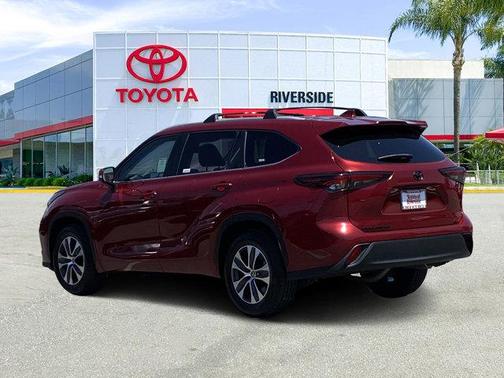2024 Toyota Highlander XLE