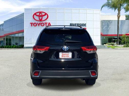 2017 Toyota Highlander Hybrid Limited Platinum
